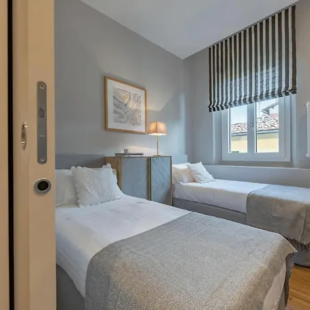 Apartment Florence-flamingo Luxury