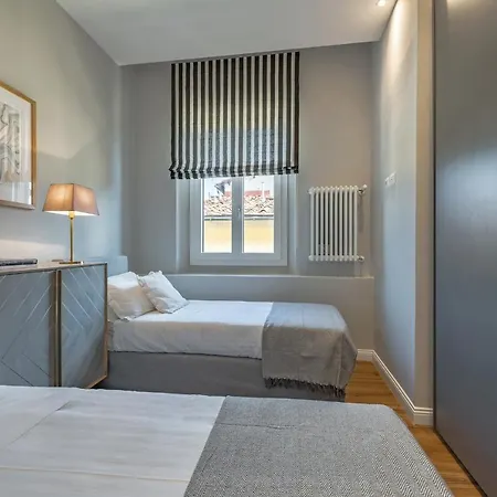Apartment Florence-flamingo Luxury